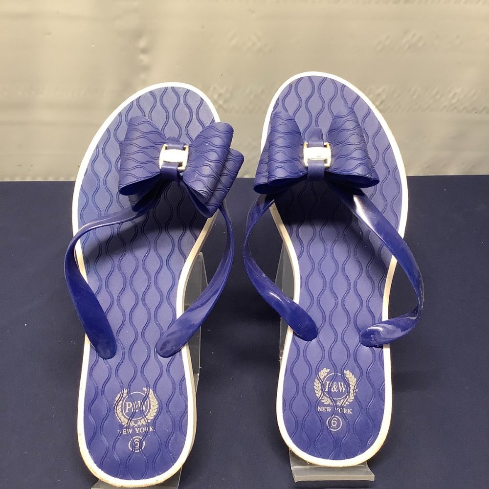 BLUE WITH WHITE TRIM BOW SANDALS - NEW